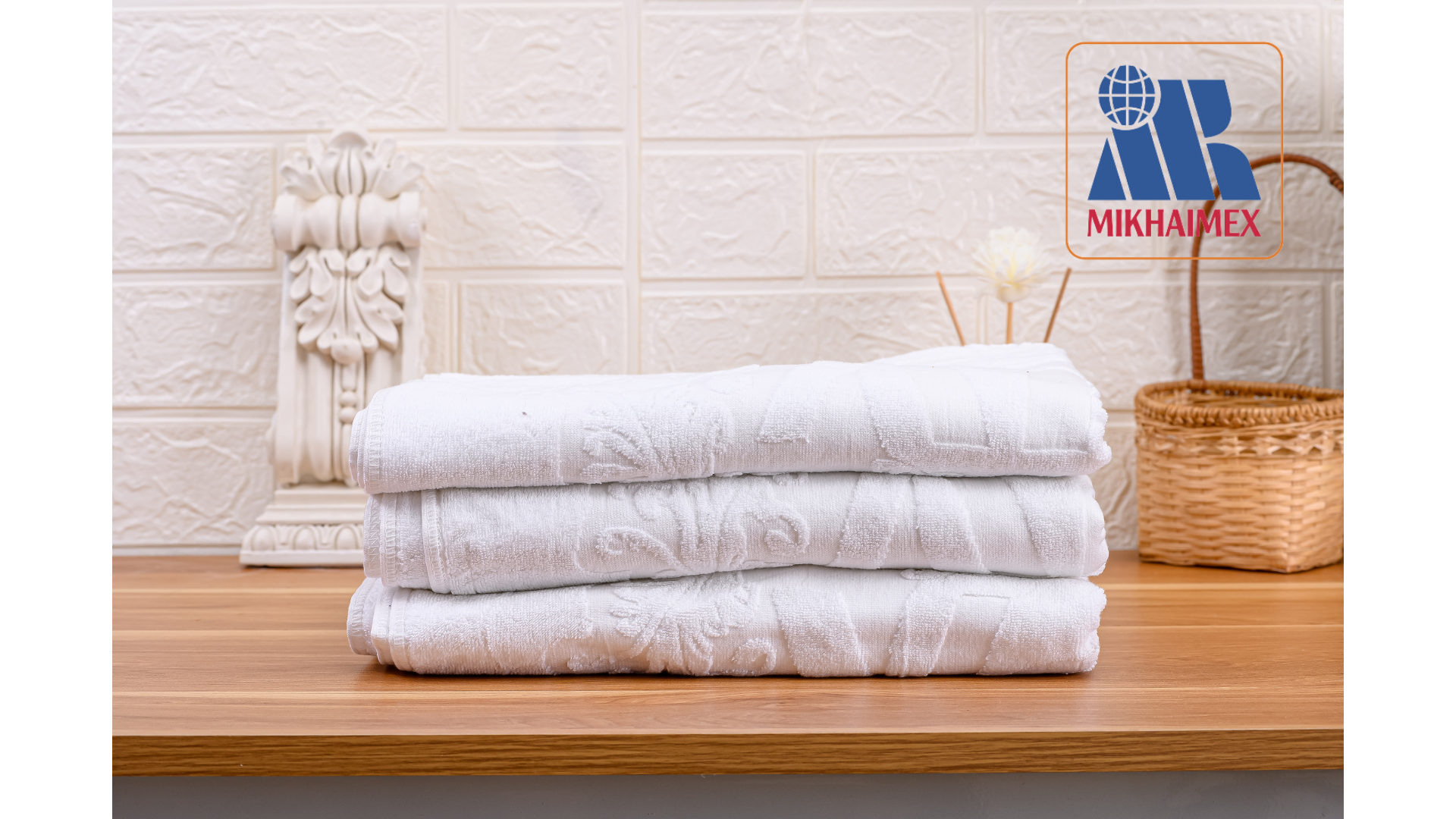 Hotel Towels Woven With Logo